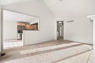 437 Edgewater Ct, Coldwater, MI 49036 - Photo 8