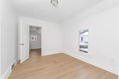 1006 Hays Park Avenue, Kalamazoo, MI 49001 - Photo 18