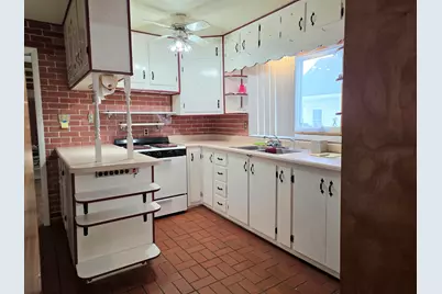 2231 Hughes Avenue, Norton Shores, MI 49441 - Photo 8