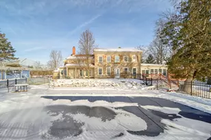 208 Glasgow Rd, Jackson, MI 49201 - Photo 2