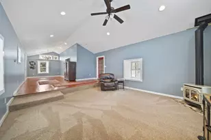 208 Glasgow Rd, Jackson, MI 49201 - Photo 8