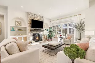 15102 Steve's Dr, Grand Haven, MI 49417 - Photo 2