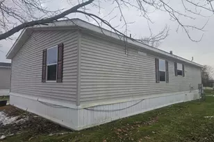 4048 Knightsbridge Ln, Jackson, MI 49201 - Photo 4