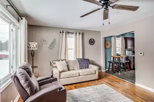 60 W Spaulding Ave W, Battle Creek, MI 49037 - Photo 6
