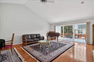 39828 Village Run Dr, Northville, MI 48168 - Photo 10