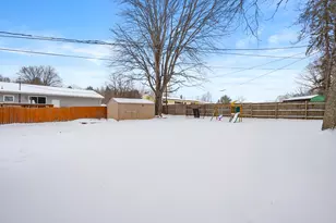 232 Glenview St, Paw Paw, MI 49079 - Photo 30