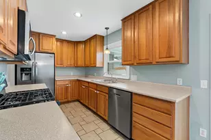 232 Glenview St, Paw Paw, MI 49079 - Photo 12