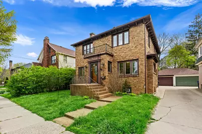 616 Rosewood Avenue SE, East Grand Rapids, MI 49506 - Photo 2