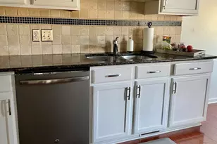 1227 16th St, Detroit, MI 48216 - Photo 8