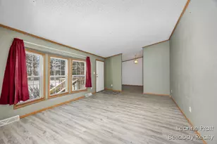 9820 W 5 Point Hwy, Bellevue, MI 49021 - Photo 10