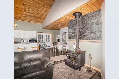 323 S Truhn Road, Fowlerville, MI 48836 - Photo 8