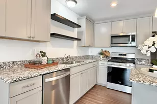 10290 Swan Lake Cir, Ypsilanti, MI 48197 - Photo 20