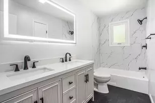 7610 Lake Wood Dr, Portage, MI 49002 - Photo 14