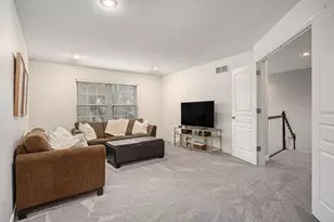 6139 Delasala Ct, Kalamazoo, MI 49009 - Photo 18