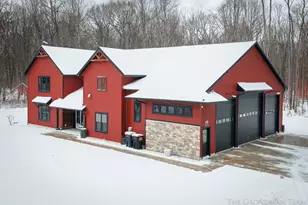 10711 Stump St, Grand Haven, MI 49417 - Photo 1