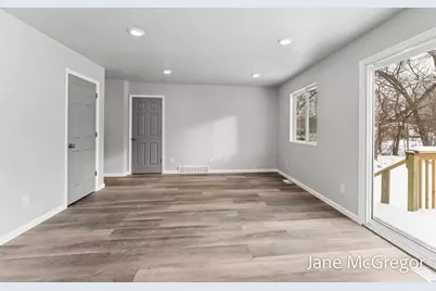 1065 James Avenue, Muskegon, MI 49442 - Photo 14