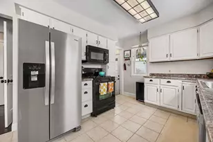 1311 Northlawn St NE, Grand Rapids, MI 49505 - Photo 8