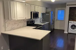 513 Wilkinson St, Chelsea, MI 48118 - Photo 2