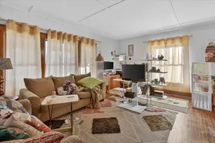 510 S Clinton St, Albion, MI 49224 - Photo 6