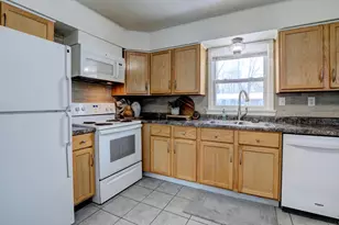 10588 Melvin St, Zeeland, MI 49464 - Photo 8