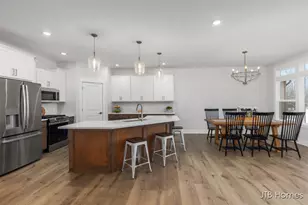6602 Timber Crst Dr NE, Rockford, MI 49341 - Photo 10