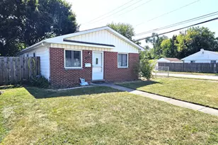 1704 E Meyers Ave, Hazel Park, MI 48030 - Photo 2
