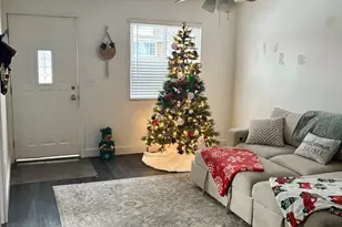 1704 E Meyers Ave, Hazel Park, MI 48030 - Photo 4