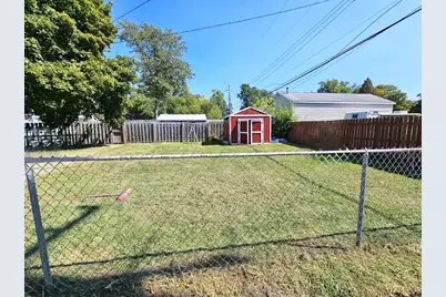 1704 E Meyers Avenue, Hazel Park, MI 48030 - Photo 20