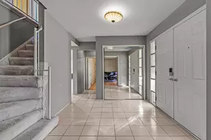 6843 Leslee Crest Dr, West Bloomfield, MI 48322 - Photo 4