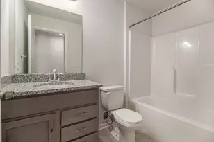 2719 Bristol Rdg Dr, Ann Arbor, MI 48105 - Photo 18