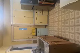 7743 E Canfield St, Detroit, MI 48214 - Photo 18