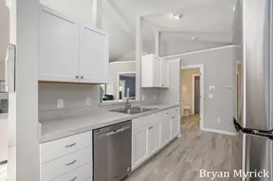 2933 Willow View Way, Holland, MI 49424 - Photo 8