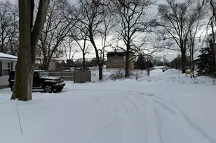 2247 Madalene Ave, Muskegon, MI 49442 - Photo 4