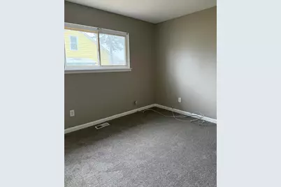2399 Emmons Avenue, Warren, MI 48091 - Photo 8