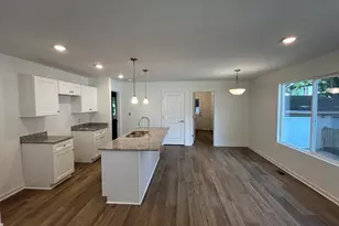 107 Hart St, Marshall, MI 49068 - Photo 4