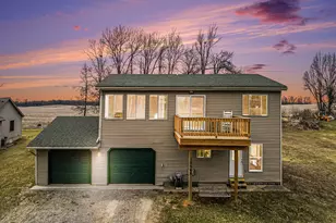 10568 Woodbrook Dr, Cement City, MI 49233 - Photo 2