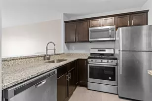 250 E Harbortown Dr, Detroit, MI 48207 - Photo 8