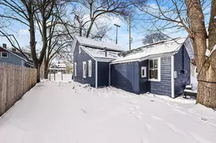 249 Washington Ave, Muskegon, MI 49441 - Photo 2