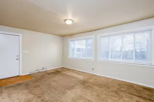 32008 Cheboygan Ct, Westland, MI 48186 - Photo 8