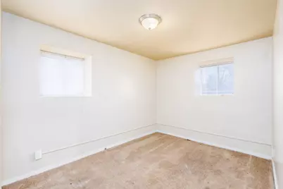 32008 Cheboygan Court, Westland, MI 48186 - Photo 12