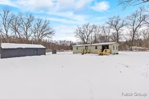 2226 53rd St, Fennville, MI 49408 - Photo 24