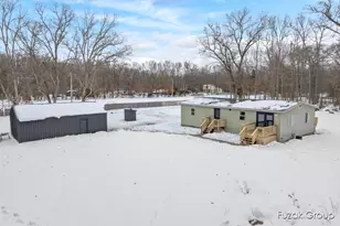 2226 53rd St, Fennville, MI 49408 - Photo 4