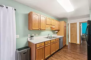 205 McConnell Ave, Muskegon, MI 49445 - Photo 8