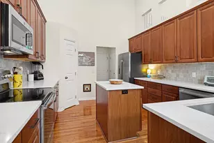 5567 Gallery Park Dr, Ann Arbor, MI 48103 - Photo 12