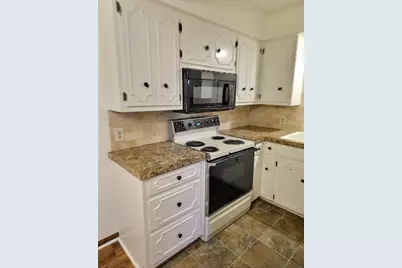 2311 Radcliff Village Drive SE #47, Grand Rapids, MI 49546 - Photo 8