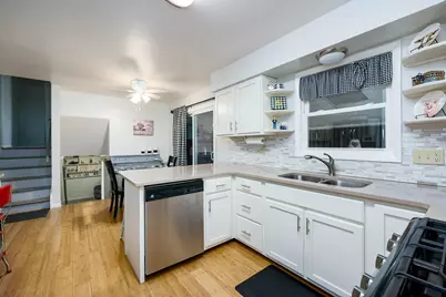 767 Cambridge Drive, Battle Creek, MI 49015 - Photo 12