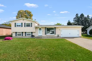 767 Cambridge Dr, Battle Creek, MI 49015 - Photo 2