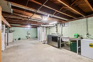 671 E 13th St, Holland, MI 49423 - Photo 20