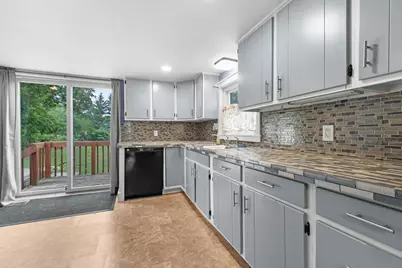 82 N Norwood Street, Hillsdale, MI 49242 - Photo 8