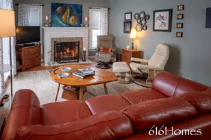 2450 Oakwood Ave NE, Grand Rapids, MI 49505 - Photo 6